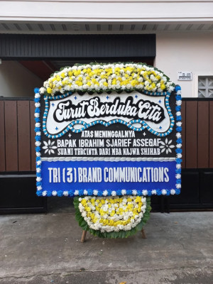 Papan Bunga Duka di Kebuyutan